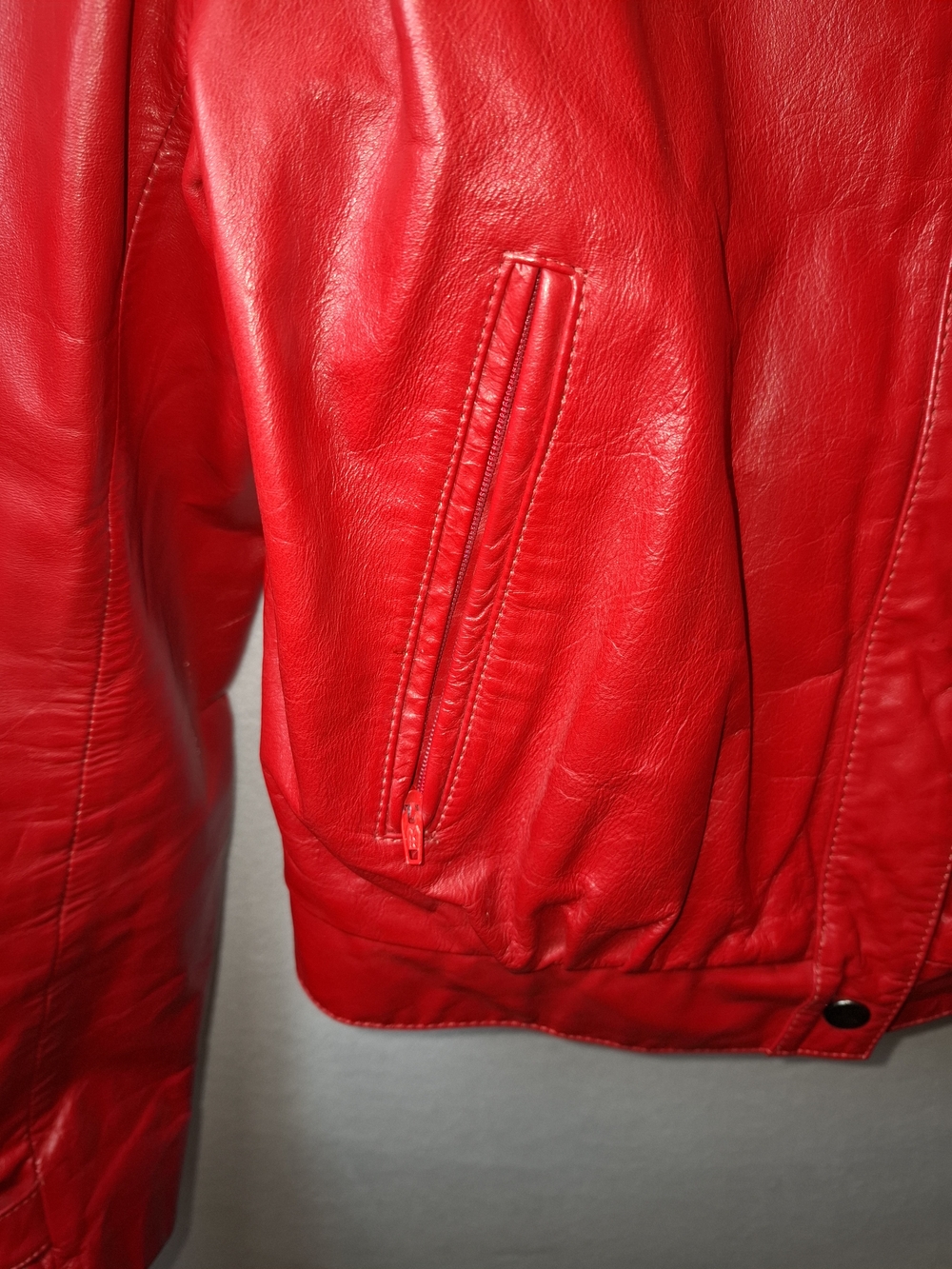 1980's Wilsons Leather Red Women's Leather Jacket - Picture 14 of 14